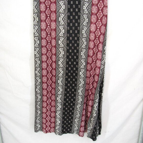 En Creme Women's Long Straight Skirt Black White Red Geometric Design Size Small - Picture 3 of 6